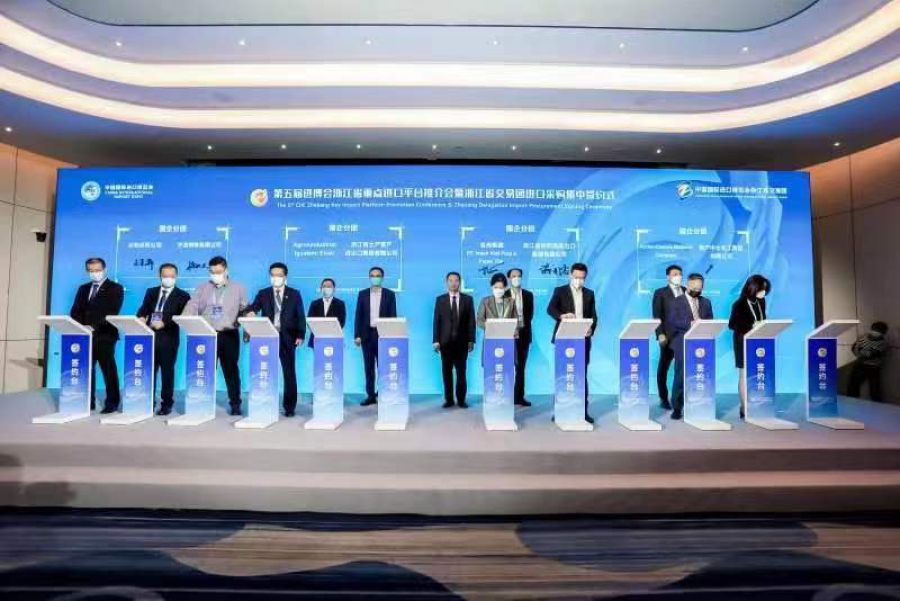 1667802968629757r4FY.jpg 1.jpg